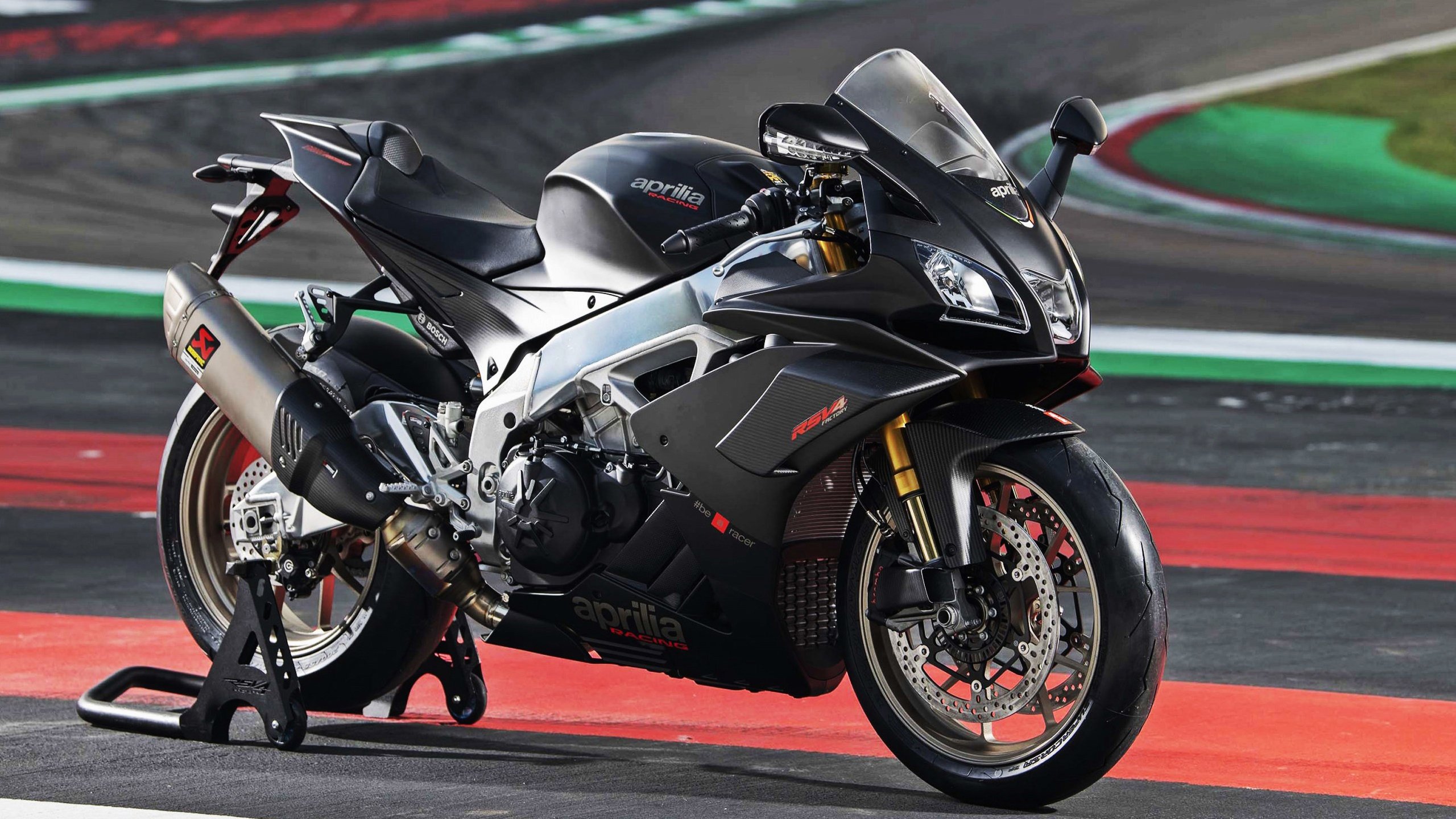 九游娱乐(jiuyou)官网-凯恩·瑞安：新西兰橄榄球新星，未来的全黑队领袖