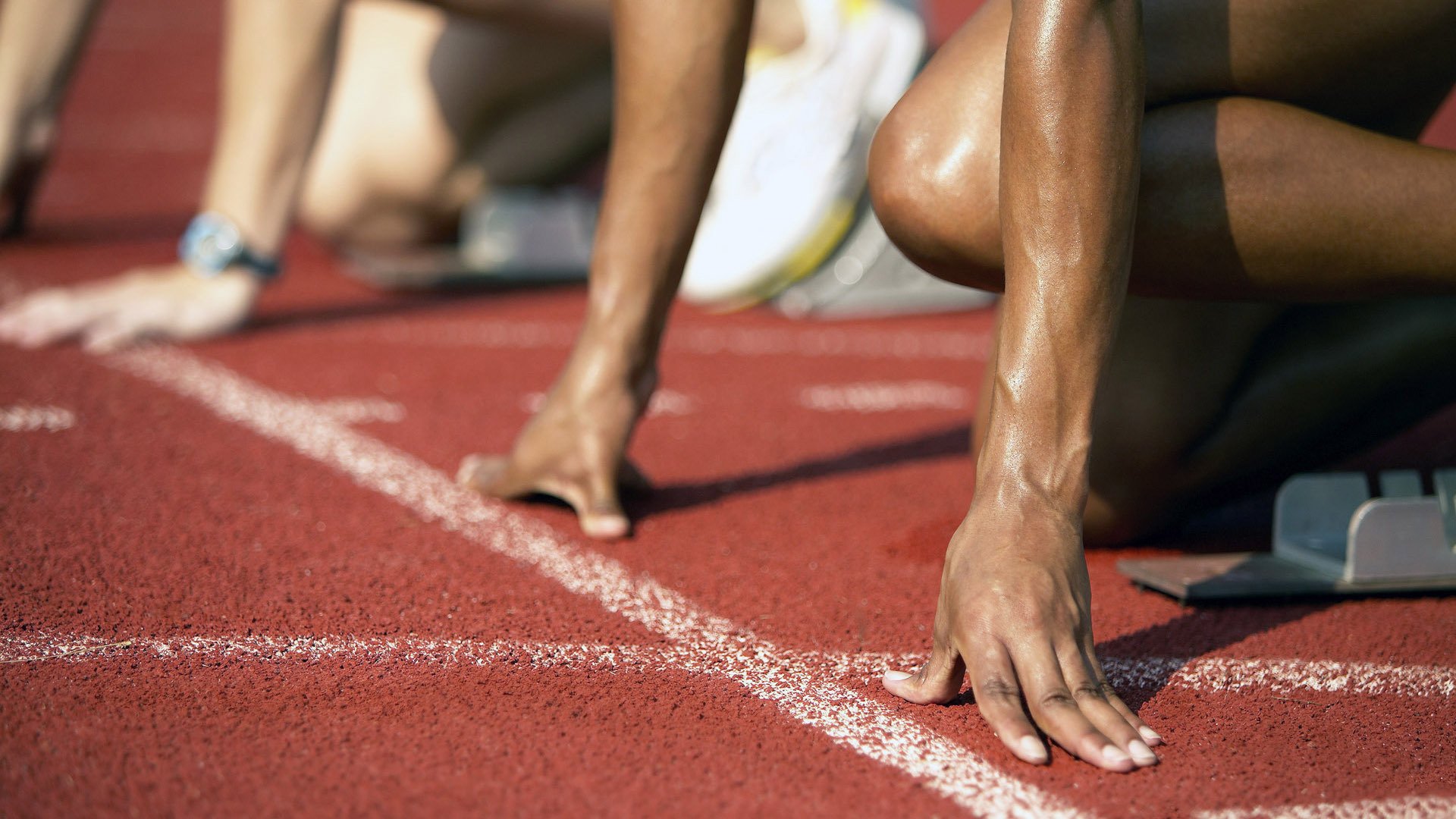 “破纪录时刻！——超越自己、刷新历史的极速瞬间”，突破纪录什么意思